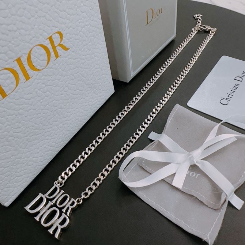 chr1st1an D10r necklaces